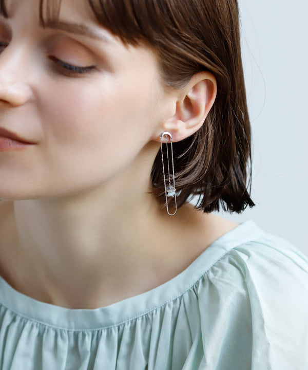 [SANPO ONLINE Exclusive] Gemstone Long Earrings [Sheerchic]