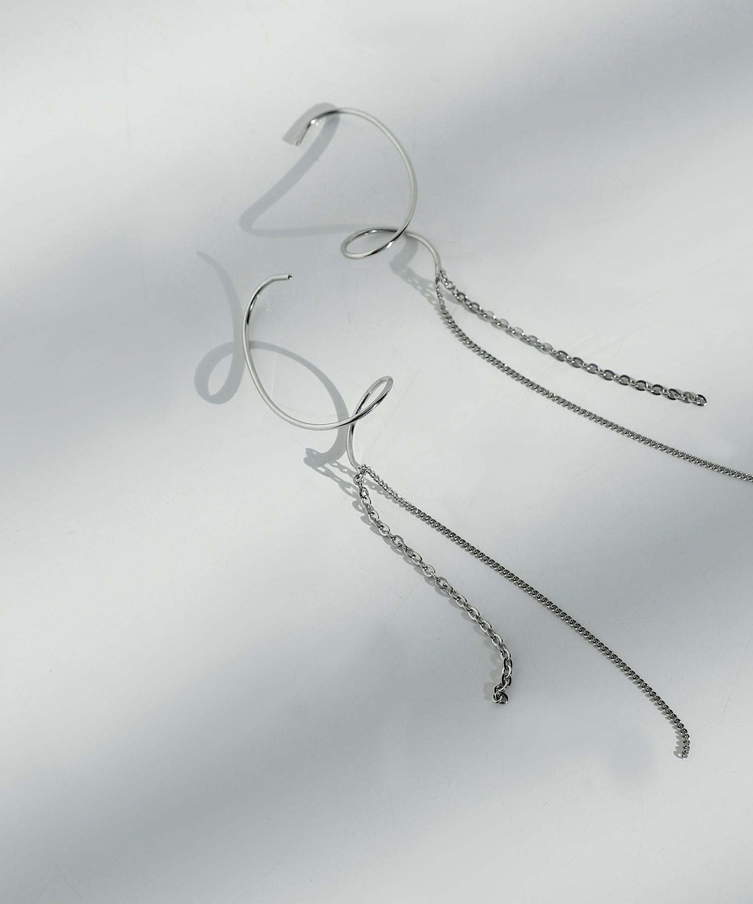 mimi33】ダブルラインピアス[Sheerchic]｜SANPO ONLINE(サンポー