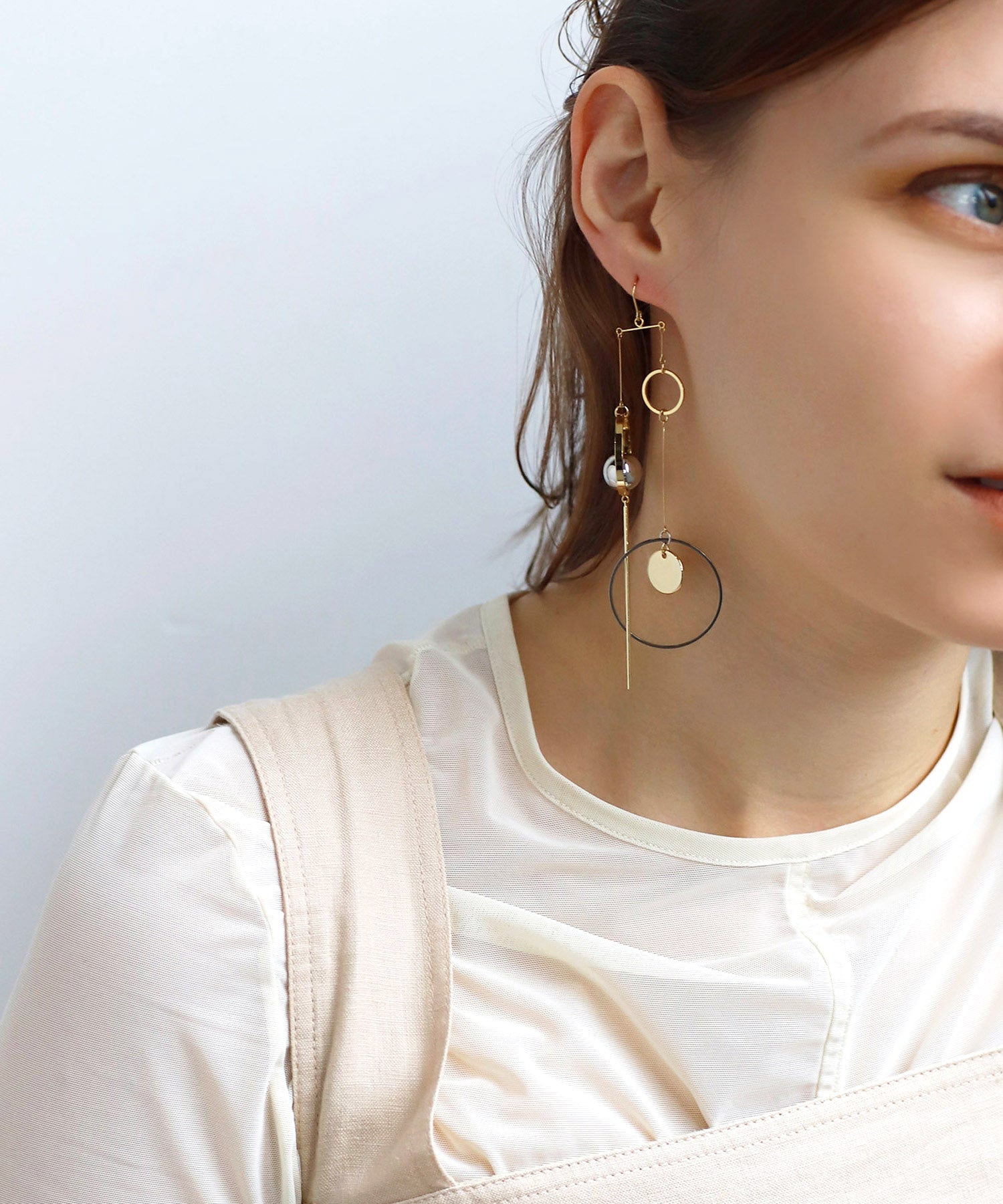 mimi33】ヤジロベエピアス[Sheerchic]｜SANPO ONLINE(サンポーオンライン)