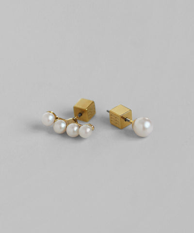 Pearl Asymmetric Earrings [Sheerchic]