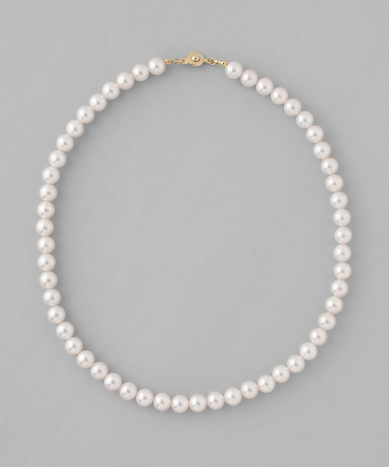 Shell pearl necklace