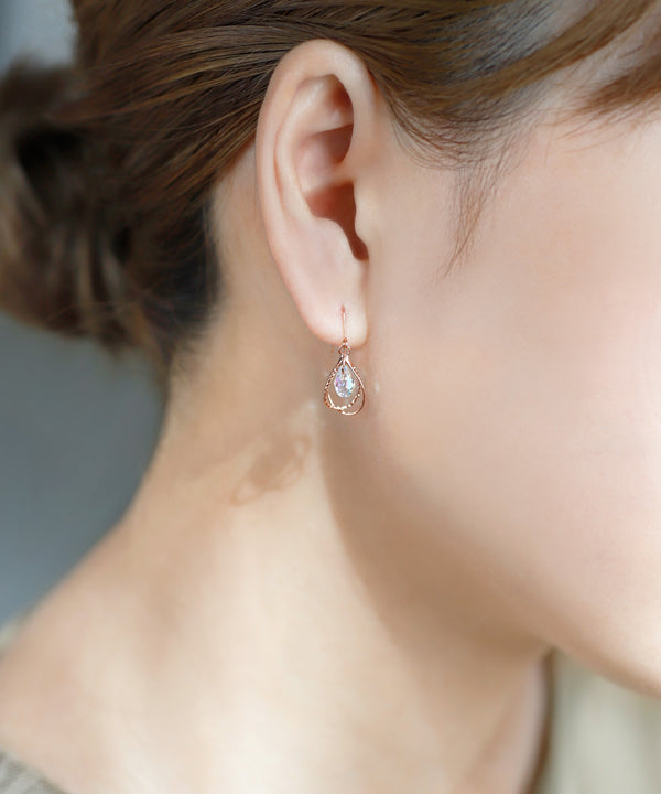 ビジュー×ドロップラインフックピアス