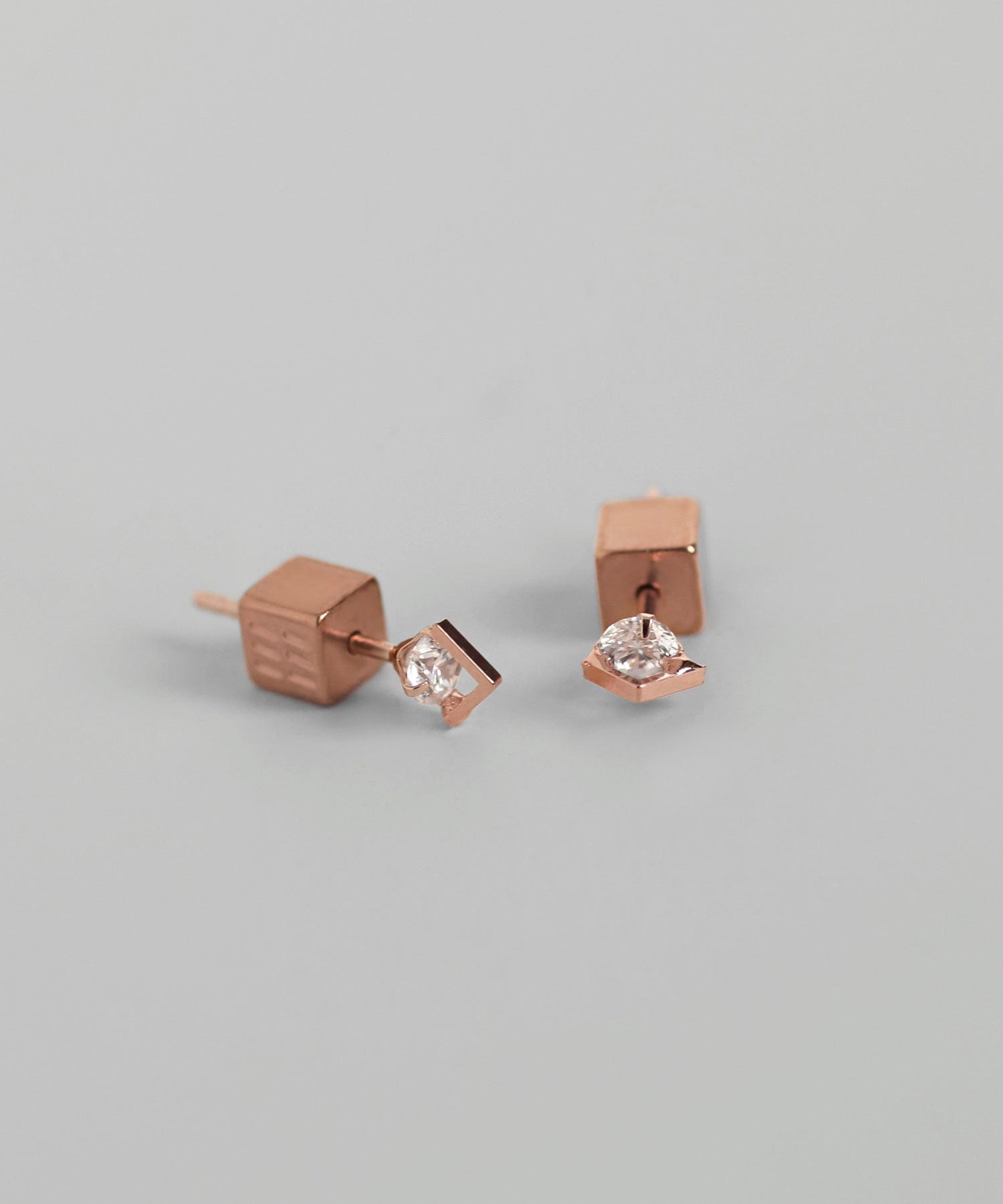 Minimal Motif -mimi33- – SANPO ONLINE