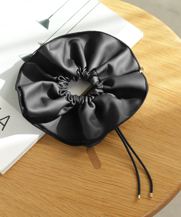 ドローコードレザー調シュシュ