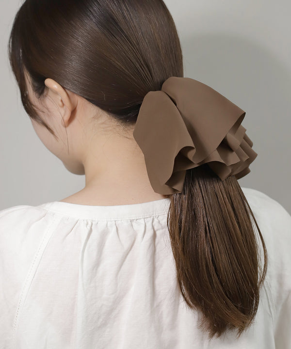 シックカラーフリルバレッタ