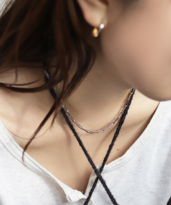 コンビカラーフックモチーフネックレス[Sheerchic]