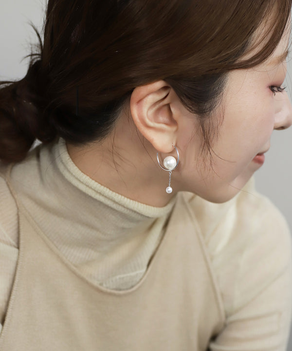 Pearl Asymmetric Hoop Earrings [Surgical Stainless Steel] [Ownideal]