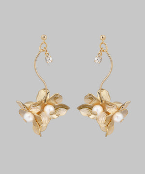 パール×スイングフラワーピアス