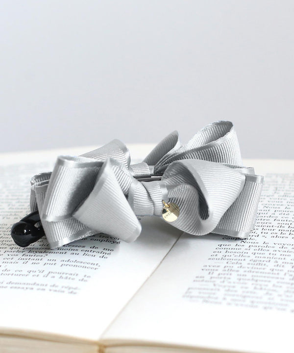 パイピングボリュームリボンのバナナクリップ