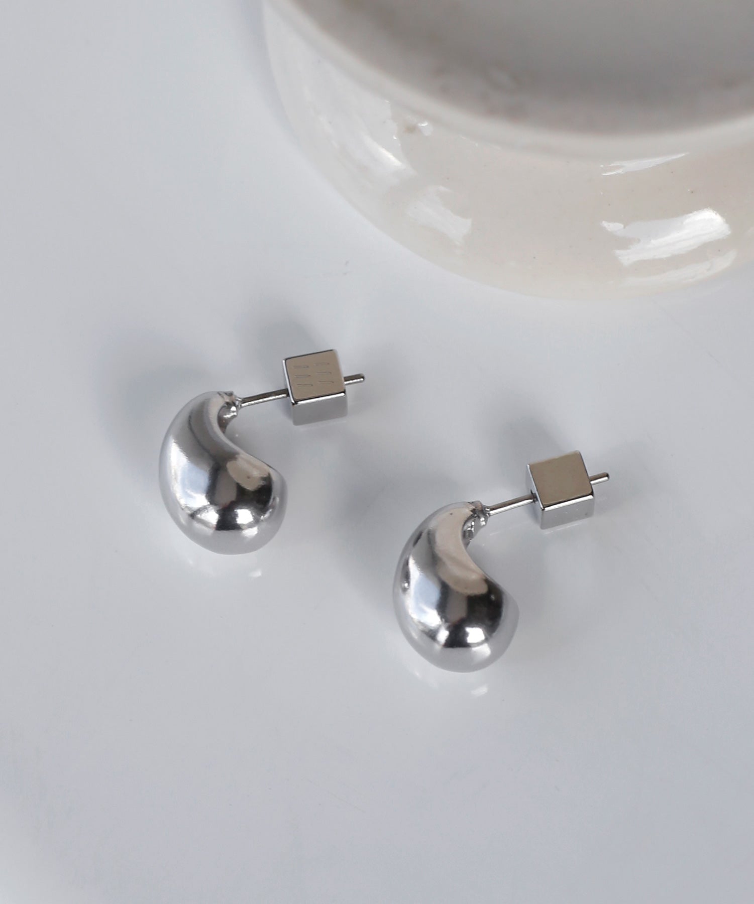 mimi33】メタルドロップピアス[Basic]｜SANPO ONLINE(サンポーオンライン)