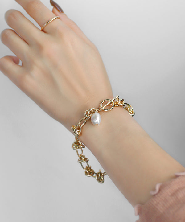淡水パール×チェーンマンテルブレスレット