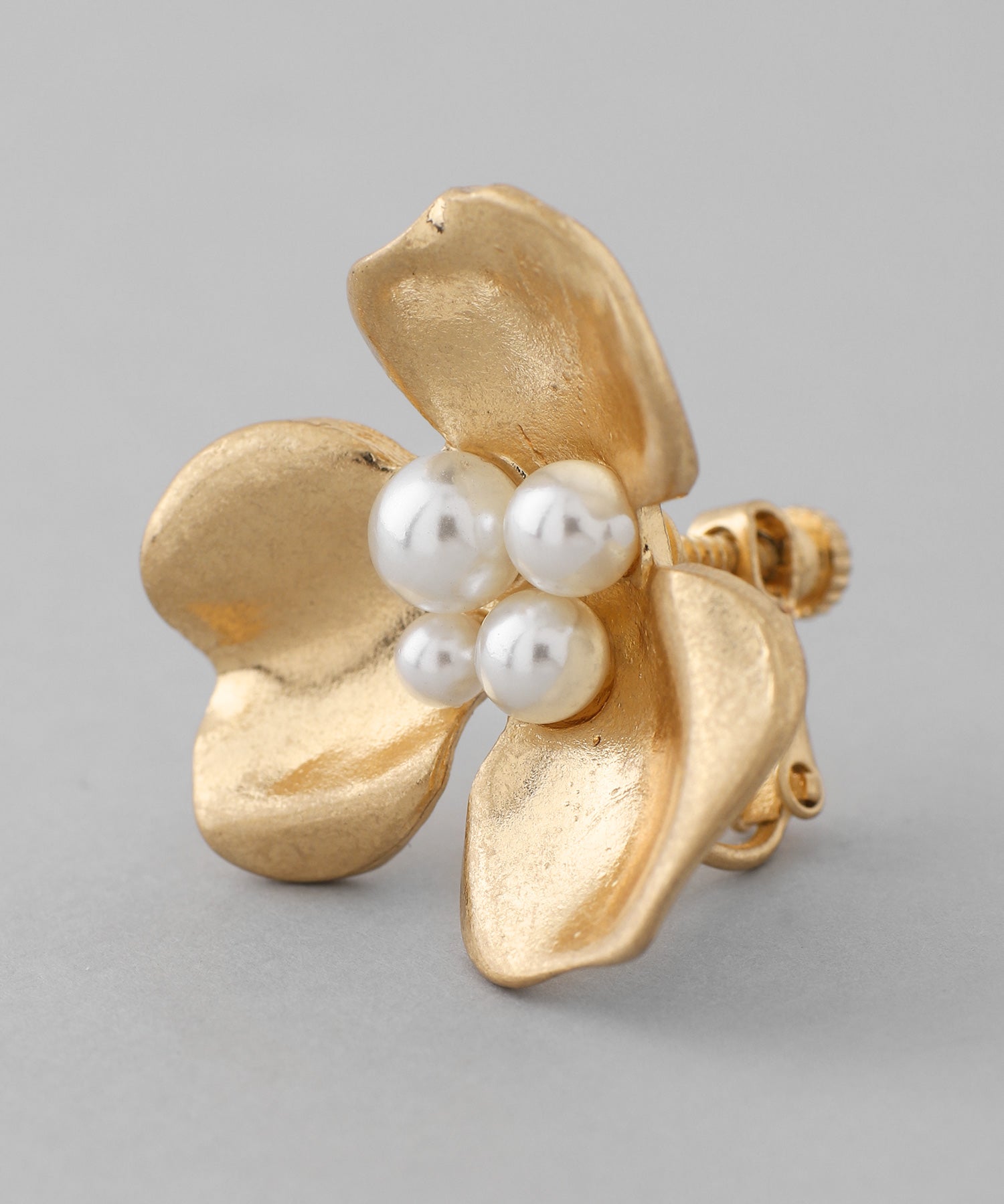 ANEMONE】パール×メタルフラワーイヤリング｜アネモネ・シエナロゼ