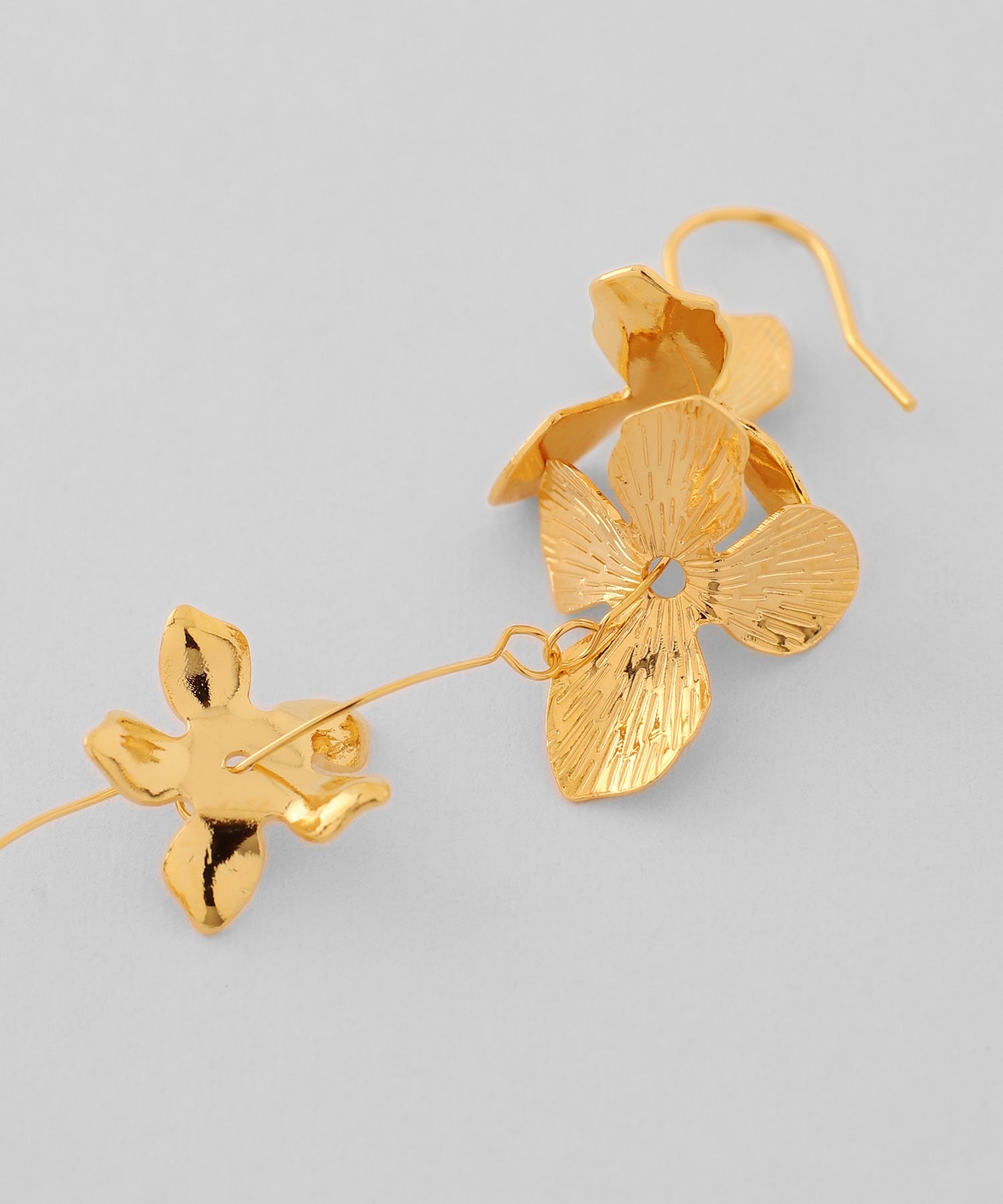 mimi33】フラワーロングフックピアス[Sheerchic]｜アネモネ