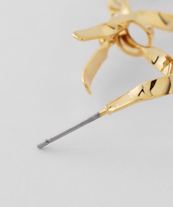 ニュアンスメタルリボンピアス[Ownideal]