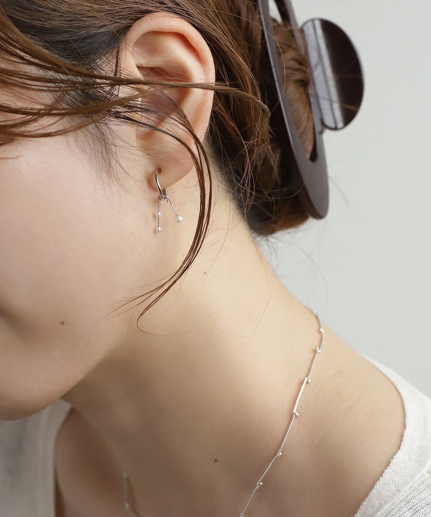 mimi33】2WAYパールフープピアス[Sheerchic]の商品詳細です