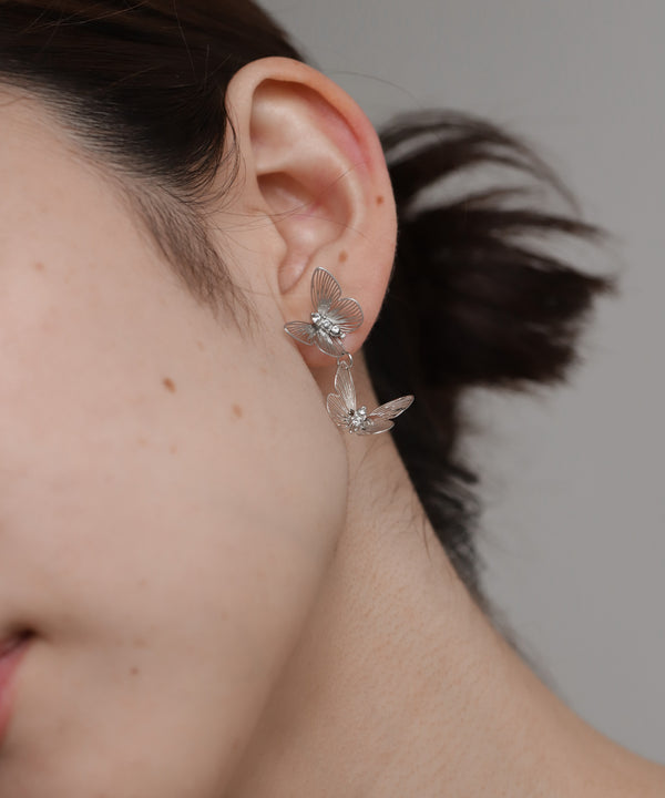 バタフライアシメピアス[Ownideal]
