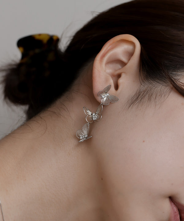 バタフライアシメピアス[Ownideal]