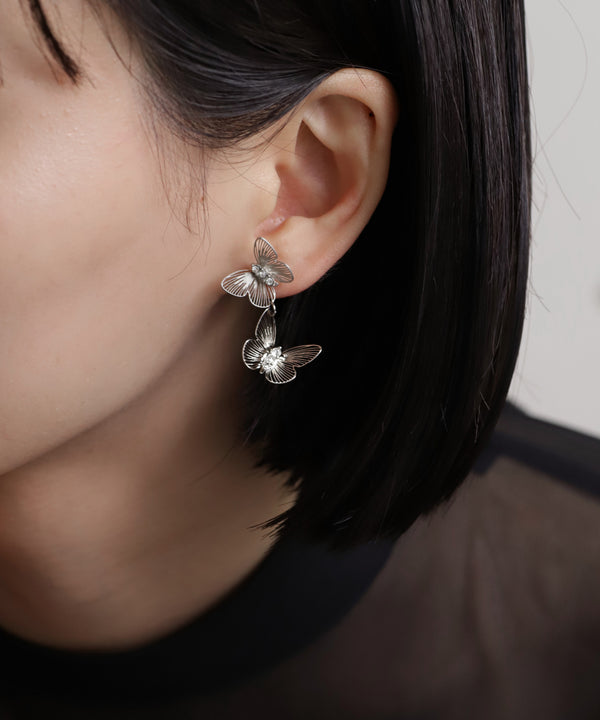 バタフライアシメピアス[Ownideal]