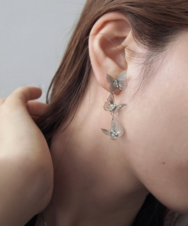 バタフライアシメピアス[Ownideal]