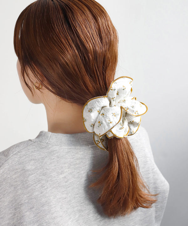 大人の&quot;かわいさ&quot;をつくるフラワーアクセサリー 10