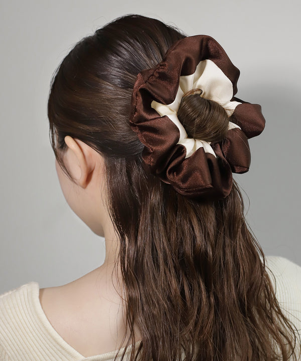 バイカラーサテンシュシュ