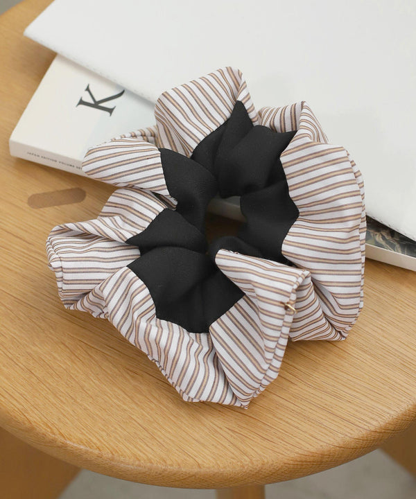Multi-border scrunchie