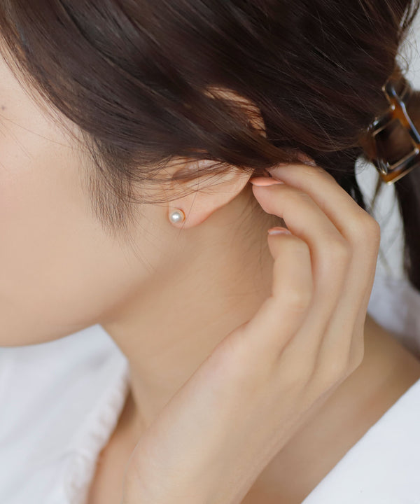 本真珠のシンプルピアス[中][ジャルビジュー]