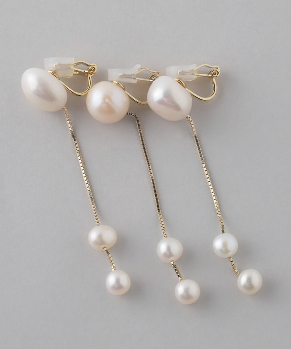 Asymmetrical pearl earrings [Sheerchic]