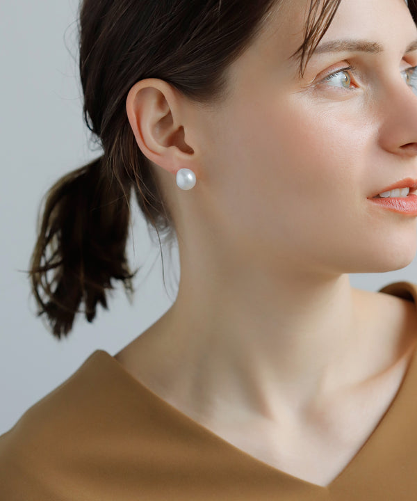 Asymmetrical pearl earrings [Sheerchic]