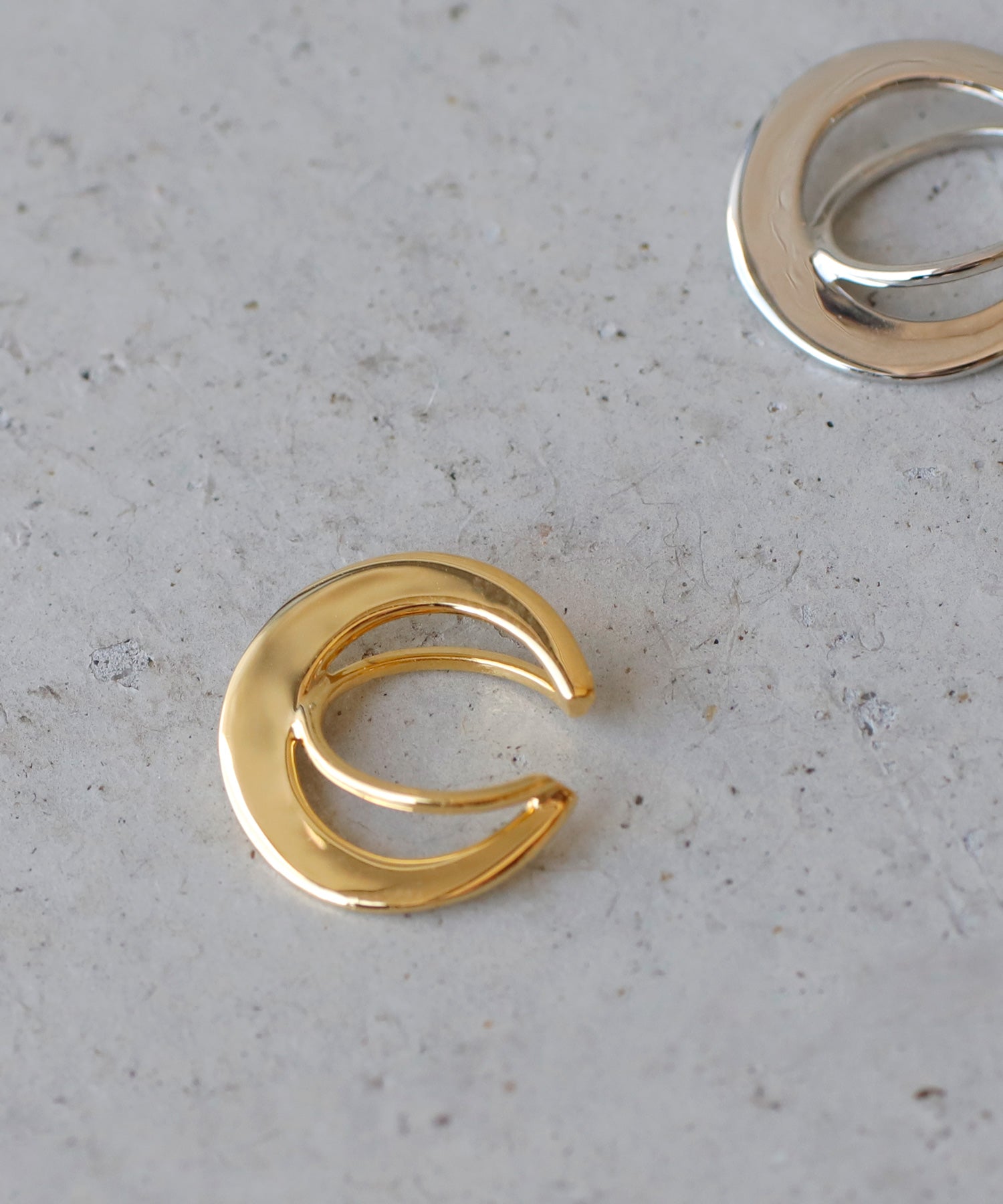 mimi33】メタルワイドイヤーカフ[B][Ownideal]｜SANPO ONLINE