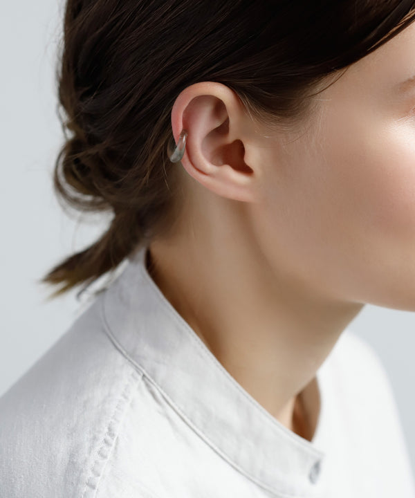 Clear glass ear cuff [Ownideal]