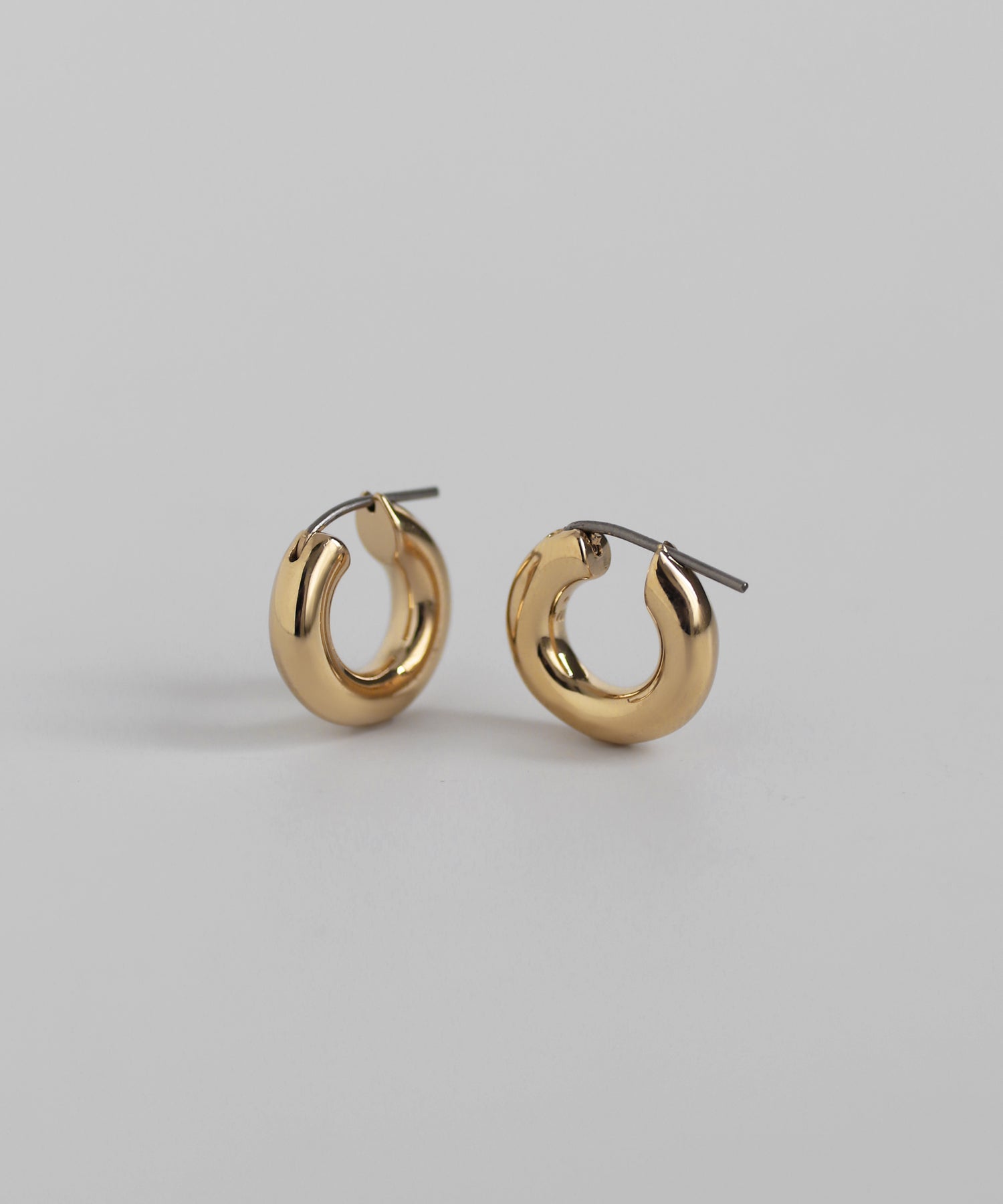 mimi33】ゼロフープピアス[M][Basic]｜SANPO ONLINE(サンポーオンライン)