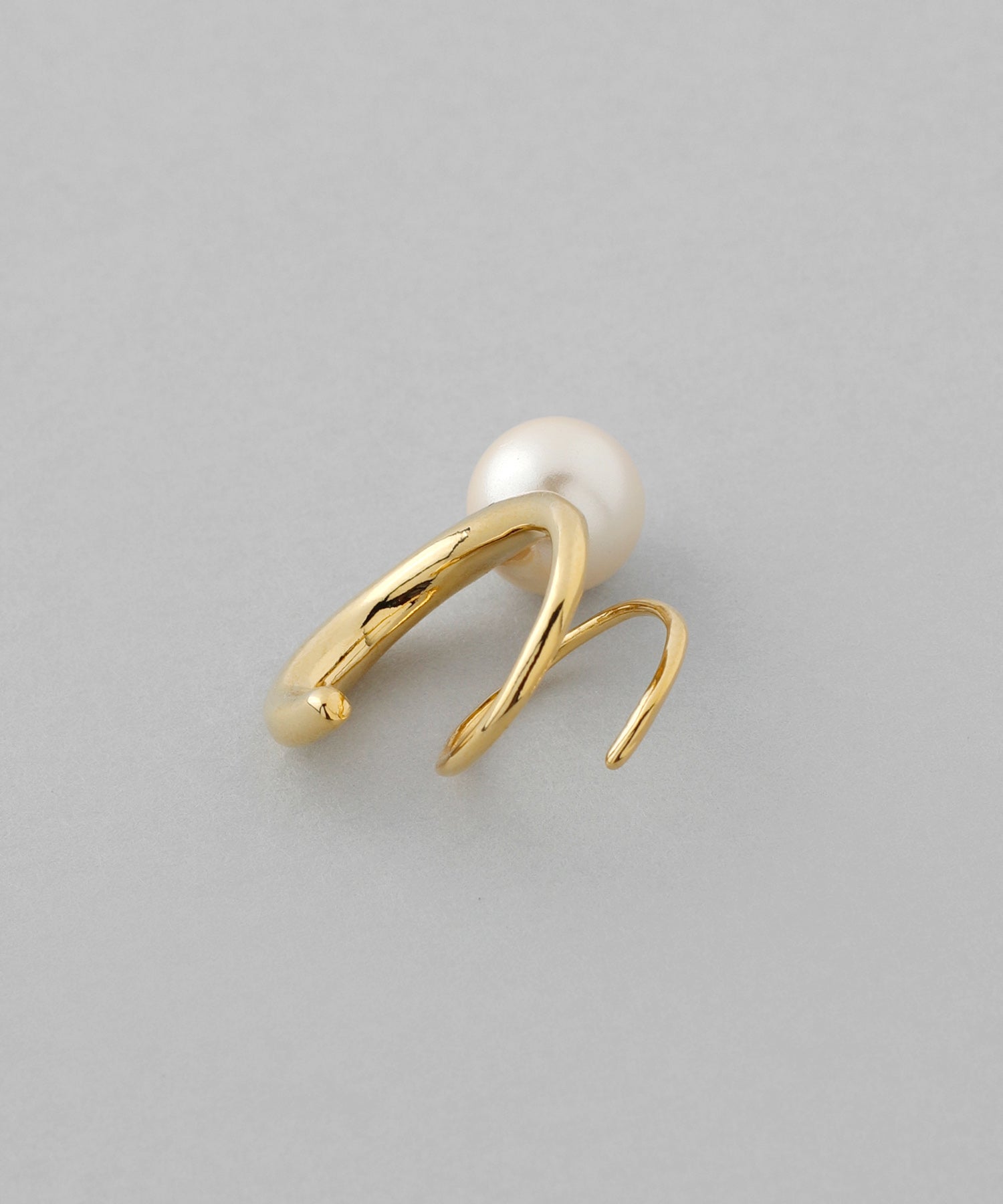 mimi33】パール×コイルピアス[Sheerchic]｜SANPO ONLINE(サンポー