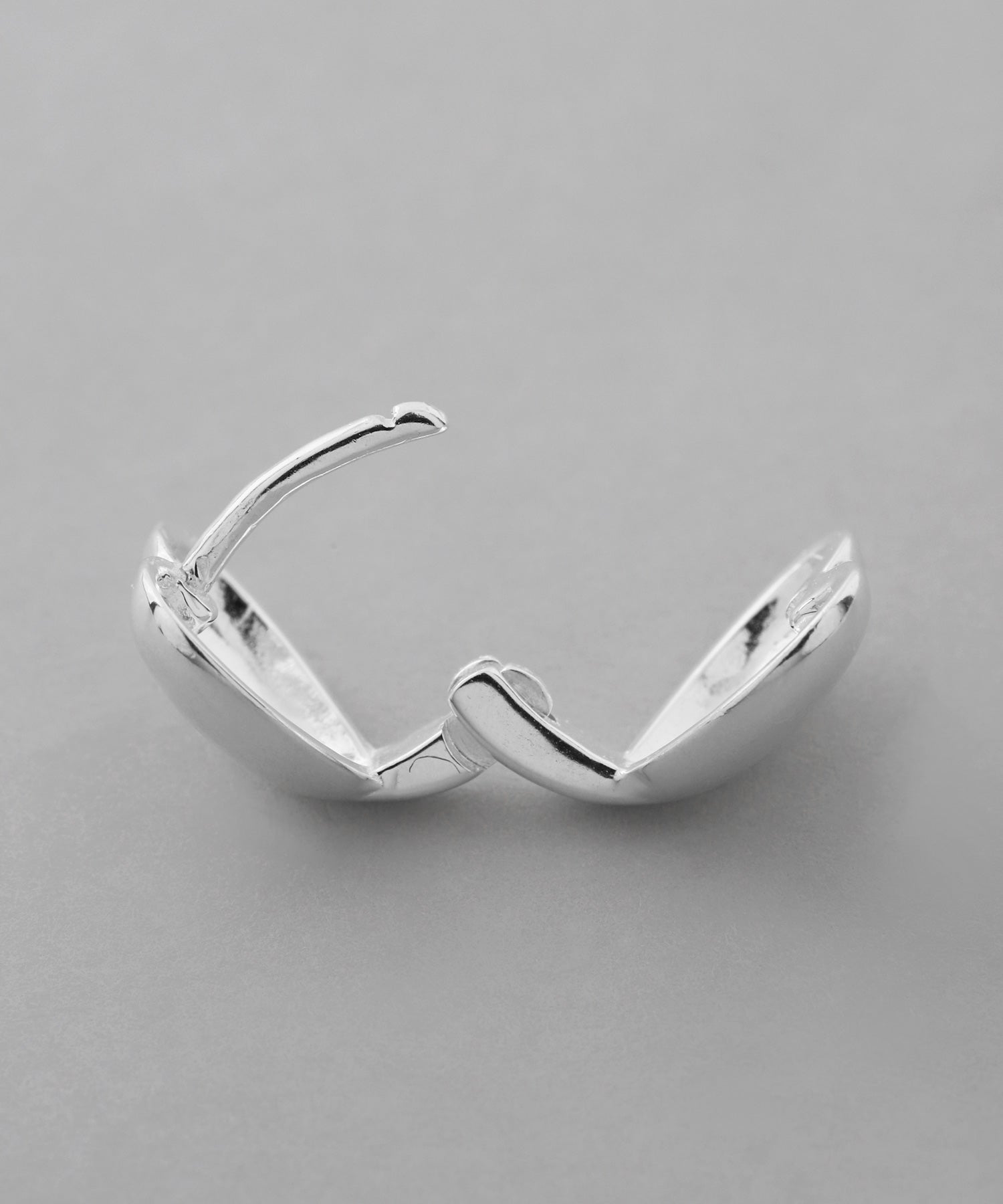 mimi33】ハートフープピアス[silver925][Basic]｜アネモネ