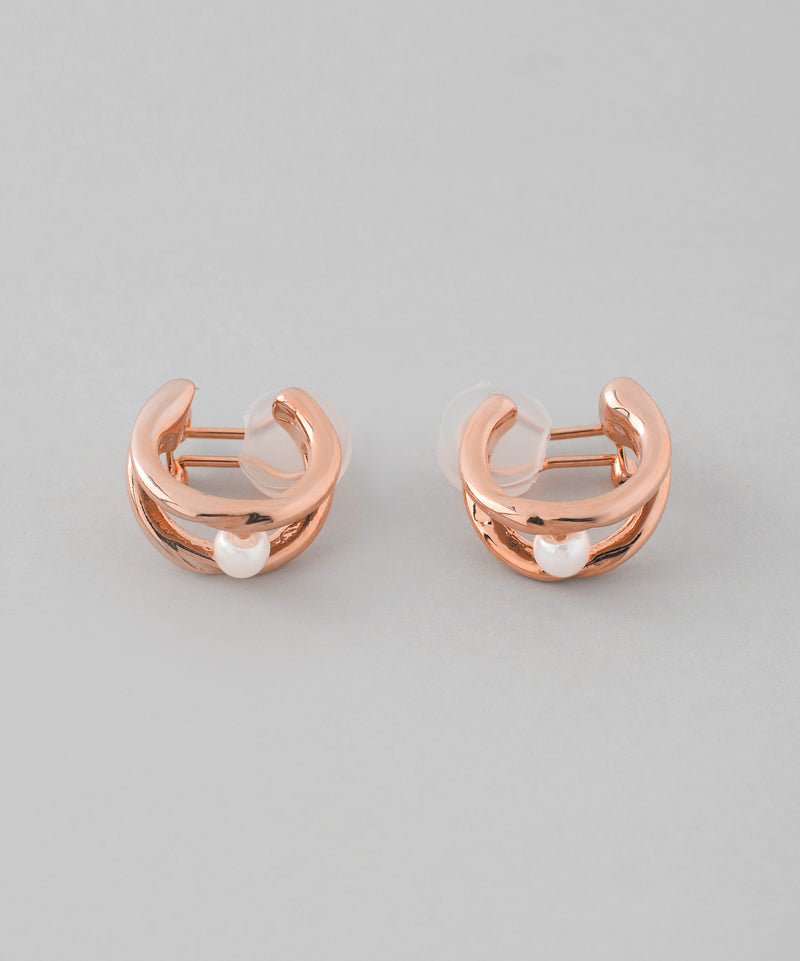 Pearl x Metal Line Convolve Earrings