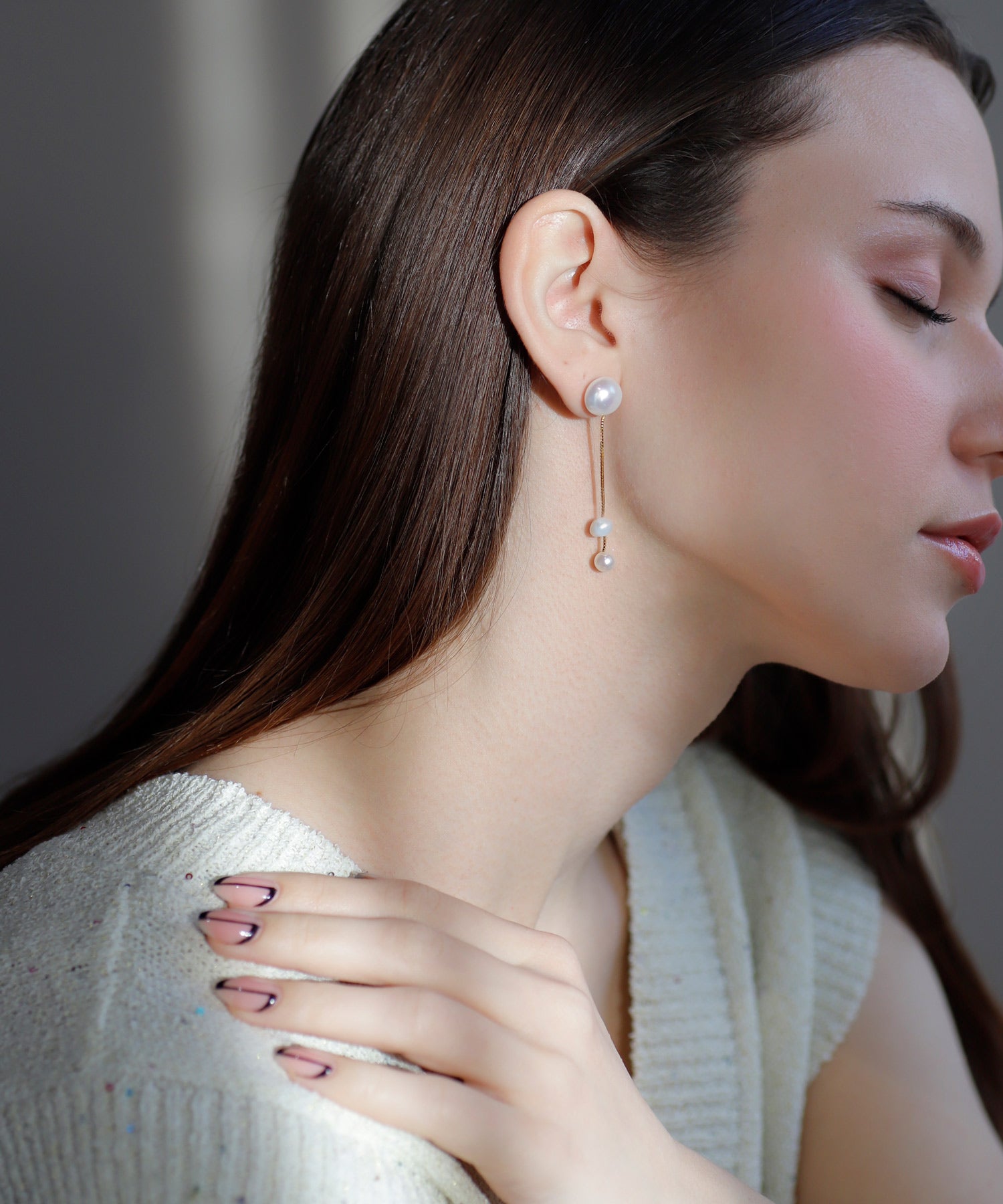 mimi33】パールのアシンメトリーピアス[Sheerchic]｜SANPO ONLINE