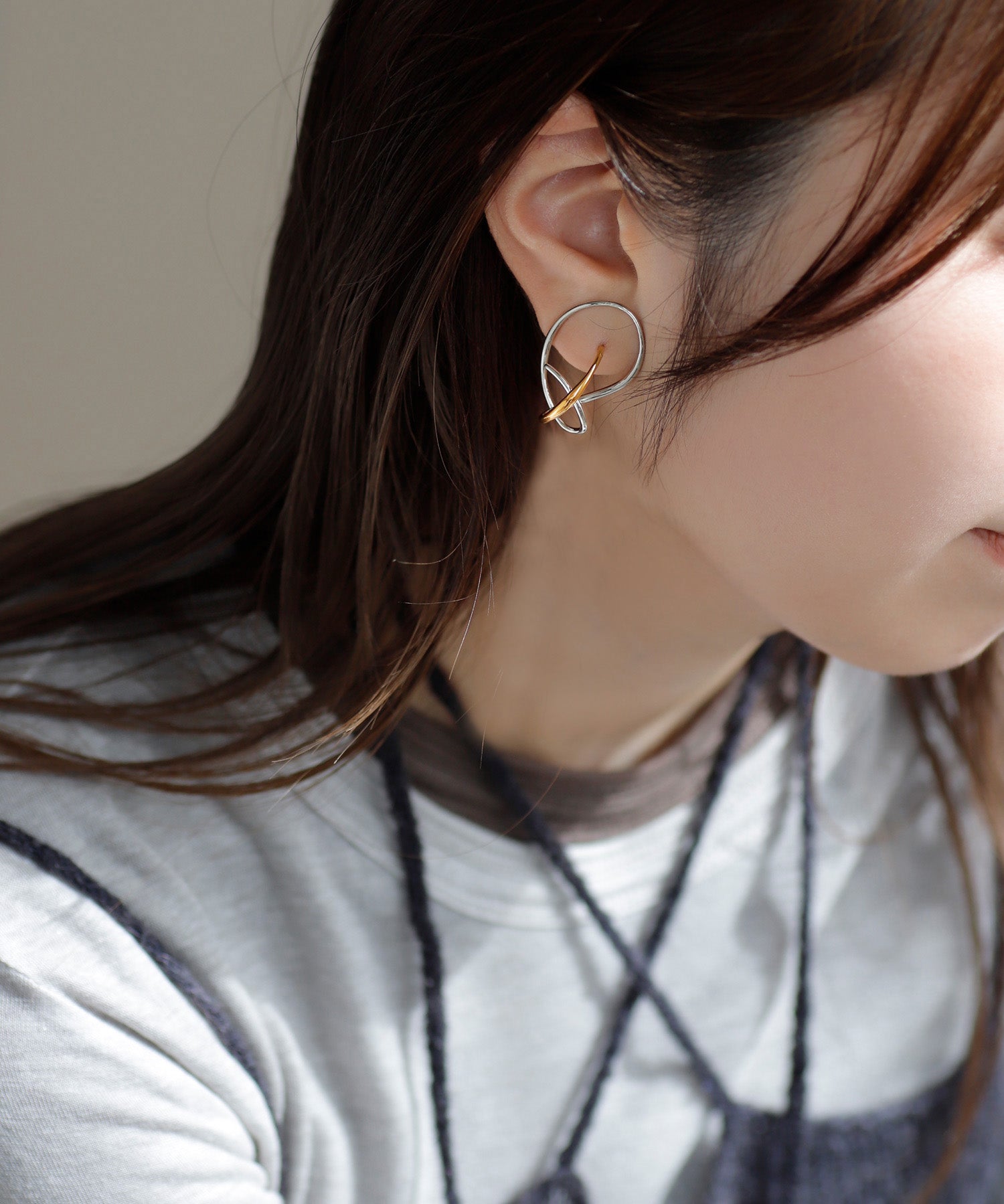 オンライン完売品⭐︎mimi33 コンビカラーフープピアス mimi33】コンビカラーループフープピアス[Sheerchic]｜アネモネ