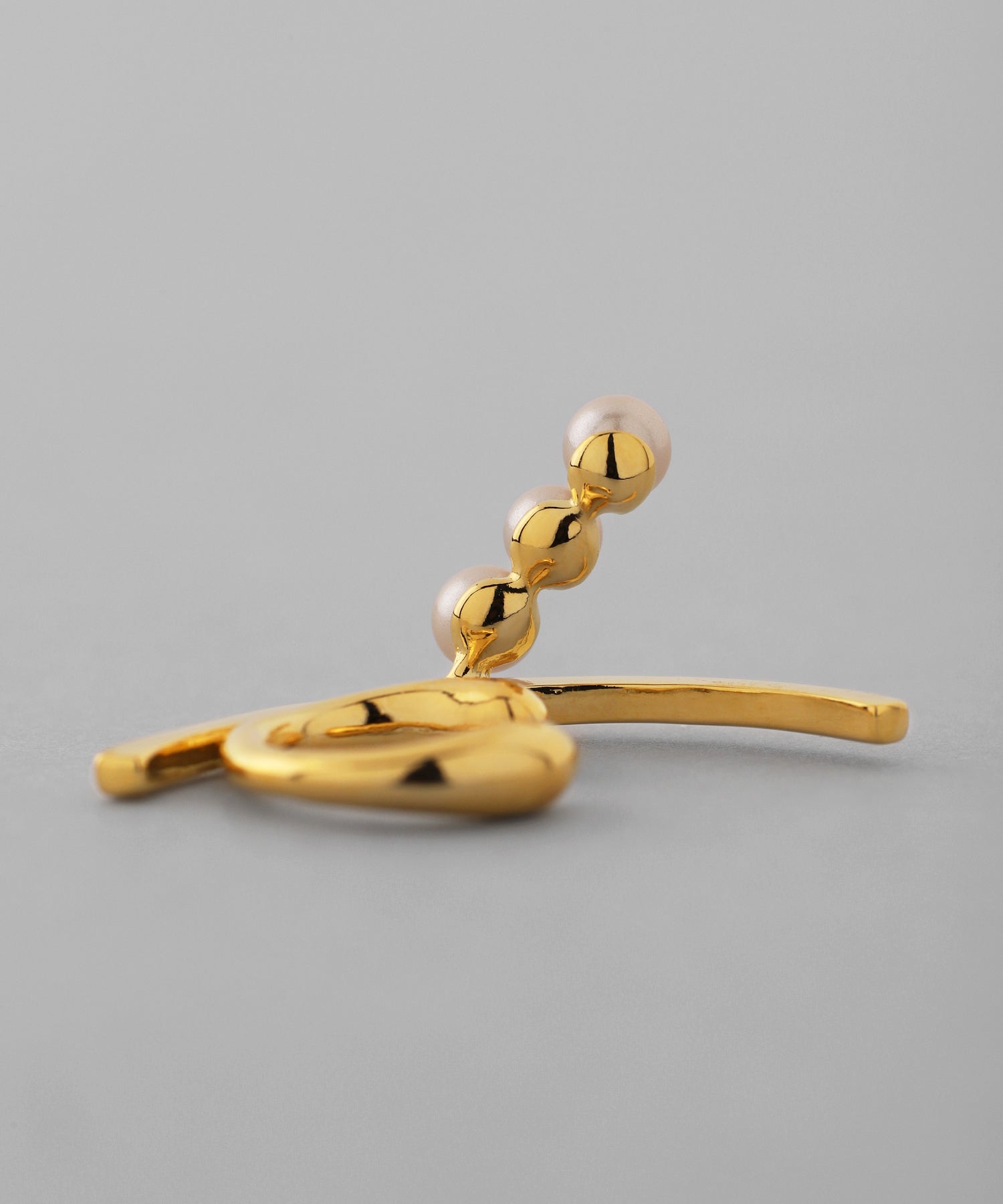 mimi33】パール×メタルラインイヤリング[Sheerchic]｜SANPO