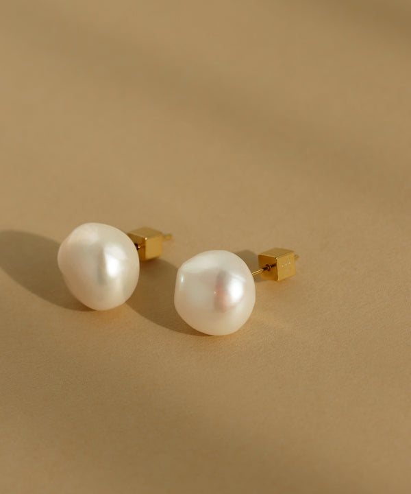Freshwater pearl earrings [Ownideal]