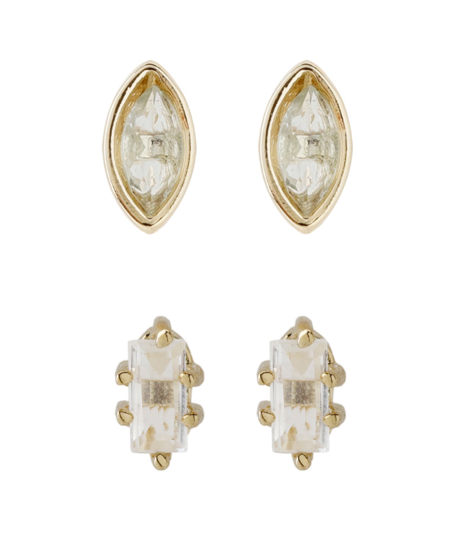 ハンドメイドピアス3363 お花のピアス 〈ハンドメイド〉