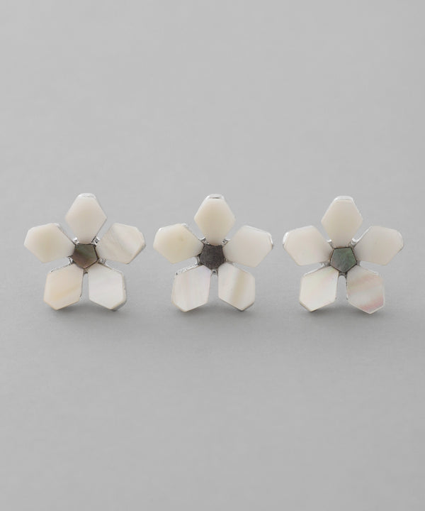 シェルフラワーピアス[Ownideal]