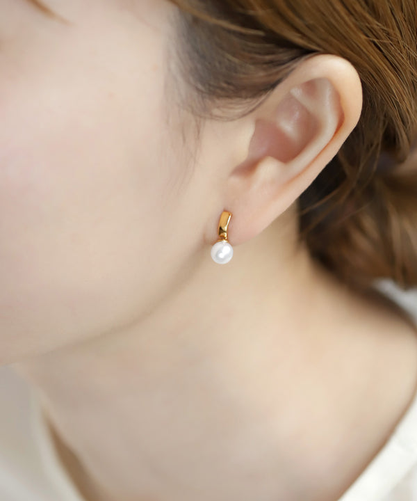 【ステンレス】パールチャームピアス