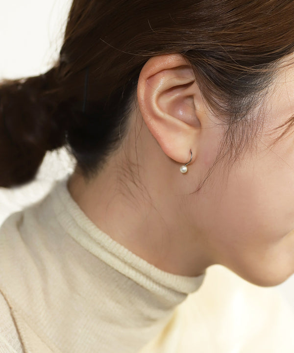 Shiny Pearl Hook Earrings [Stainless Steel] [Basic]