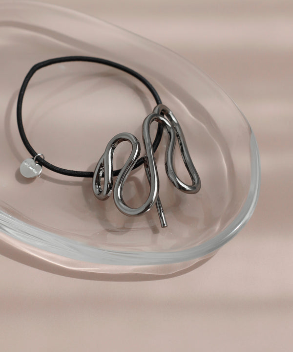 Wave Metal Pony Hook