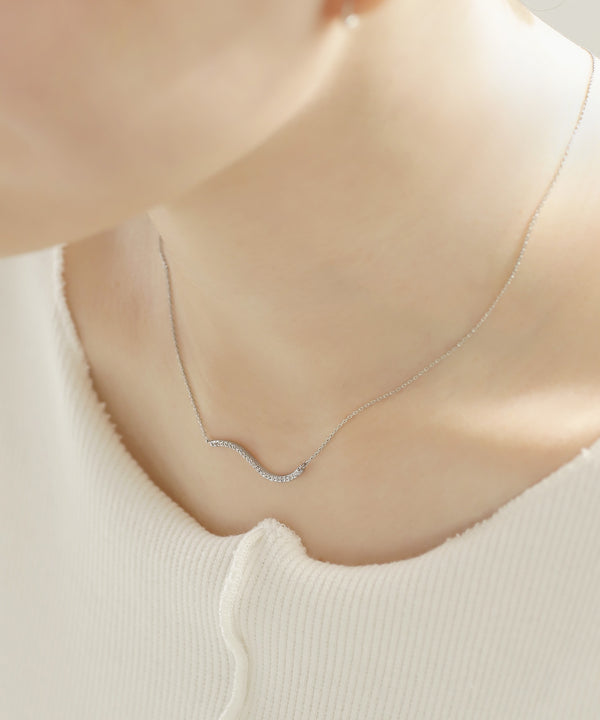 ウェーブビジューラインネックレス