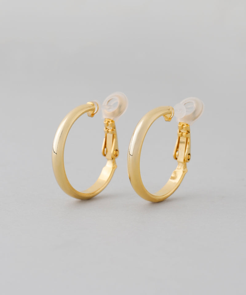 メタルフープピアス