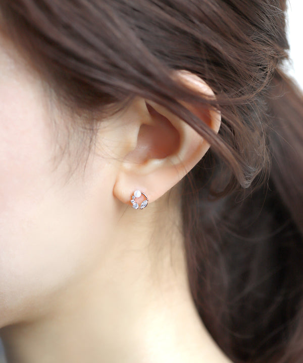 パール×ビジューラインピアス[B]
