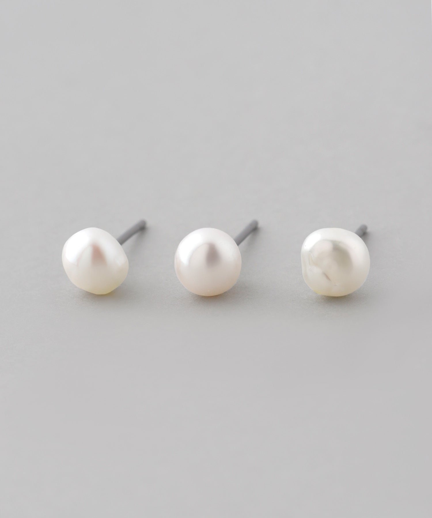 ANEMONE】淡水パールピアス[S]｜SANPO ONLINE(サンポーオンライン)