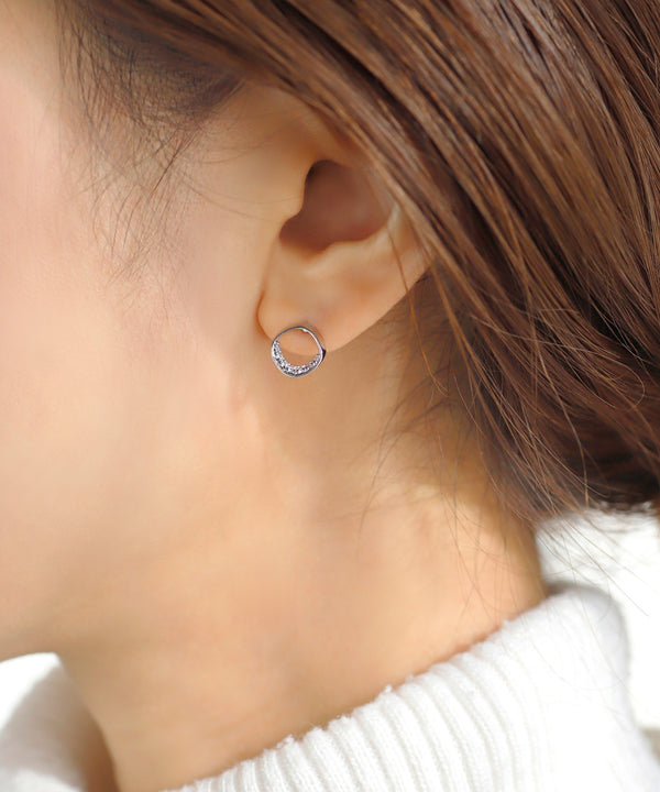 サークル×ビジューラインピアス