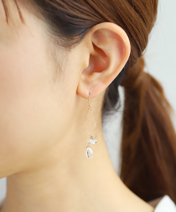 オーロラガラスドロップフックピアス